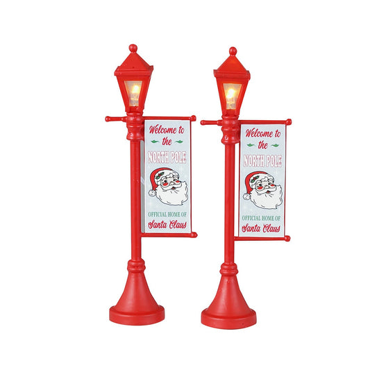 Lemax North Pole Lamppost Set Of 2 - Ensemble de 2 lampadaires de village de Noël du pôle Nord