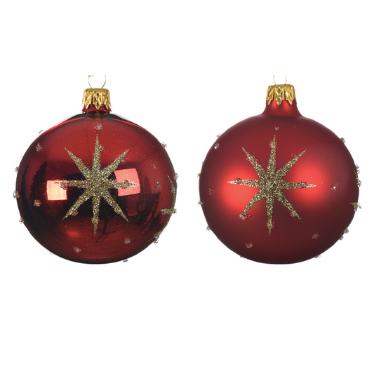 Boule de Noël de couleur rouge assortie avec étoile en relief Ø 8 cm